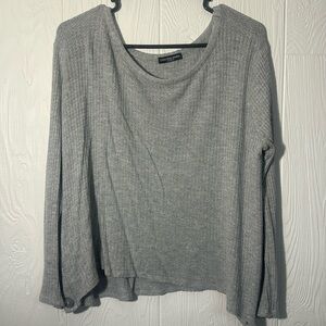 Women’s sweater.